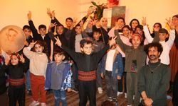 Sêwregi de Alfabeya Kurdkî bi govende ameye musnayene