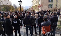 Wendekarê Unîversîteya Dêrsimî: Ma Zanîngeh de esker û polîsan nêwazenê