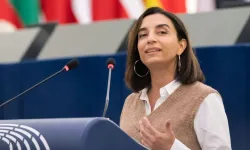 Evîn Încîr Kam a?