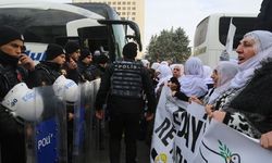 Mayê Aştîye verê Wezaretê Karanê Teberî de yê: Polîsan barîkat rona