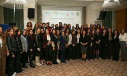 Amed de ‘Cinîyî Aştîye Qisey Kenê’