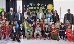 Zarokistan Perperike de coşê Newrozî