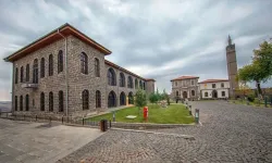 Gelo Dîyarbekir de çend Camîyî estê û çi wext ameyê viraştiş?