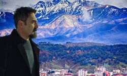 Emşo Çolîg de konserê Mikaîl Aslanî esto