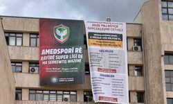 Semedê Amedsporî pankartê bi Zazakî ame aleqnayîş