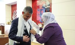 Mayanê Aşitî çîta sipî dîyarîya serekê CHPyî kerd