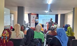 Amed de perwerdeyê têkoşînê vera girêdayîşî ame dayene