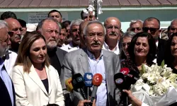 Selçuk Mızraklı serbest veradîya