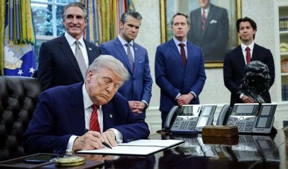 Trump ambargoyê serê Sûrîye wedarneno