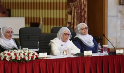 ÎHD: Ma astengkerdişê qiseykerdişê bi Kurdkî yê Mayanê Aştîye şermezar kenî