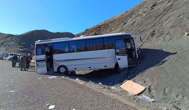 Mabênê rayîrê Çewlîg-Amed de qezaya trafîkî: 27 kesî birîndar bîyî