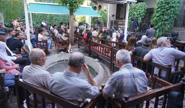 Hunermend Aram Tîgran Dîyarbekir de ame yadkerdiş