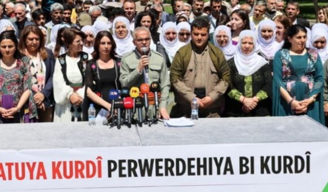 Deklarasyonê xebatanê 15ê Gulane Roşanê Ziwanê Kurdkî