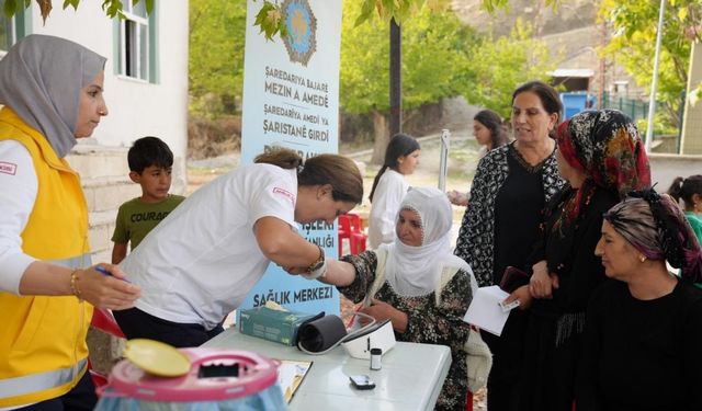 Hêni de Xebata Hişyarîya Kanserê Memikan