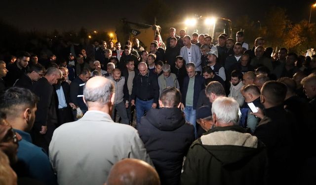 Karkerê ke Pasûr de merdî, ameyî definkerdiş