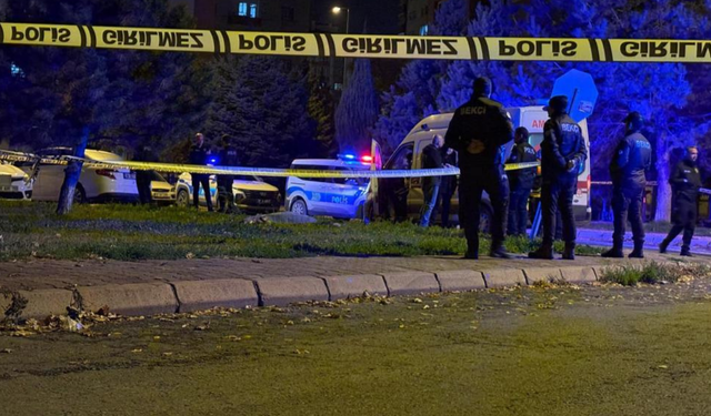 Cinîyêk mîyanê kuçeyî de hetê camêrdêkî ra amey kiştiş