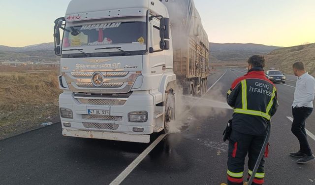 Darahênî de adir kewt kamyonêk