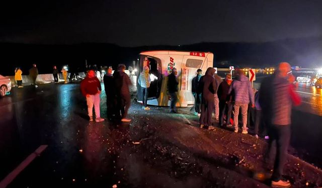 Otobusê Amedî qeza kerd: 3 birîndarî