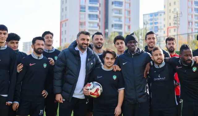 Xeyalê Zinarî ame ca: Antrenmanê Amedsporî îdare kerd