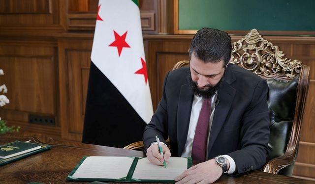 Ahmed Şerî îmza kerd: Zaf heqê Kurdan ameyê dayîş