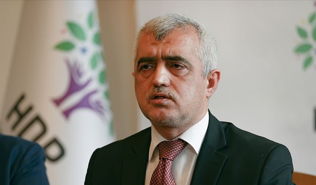 Gergerlîoglu: Qey Îllahîm Kurdî tirkî Bimusê? Ganî tirkî zî kurdkî bimusê