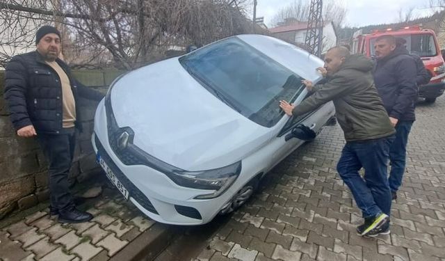 Darahênî de otomobîl vejîya dês ser