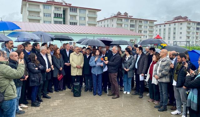 Demirtaş û Mızraklı: Kewtişê ma yê zindanî senî polîtîk bi vejîyayîşê ma zî do wina bo