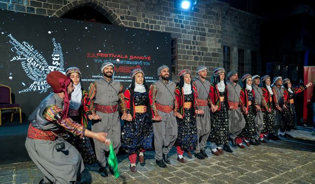 Festîvala Tîyatroyî ya Amedî dest pêkerd