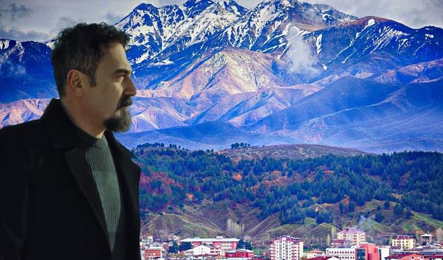 Emşo Çolîg de konserê Mikaîl Aslanî esto