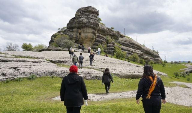 Keleya Kefrumî ya Tarîxî: Pasûr