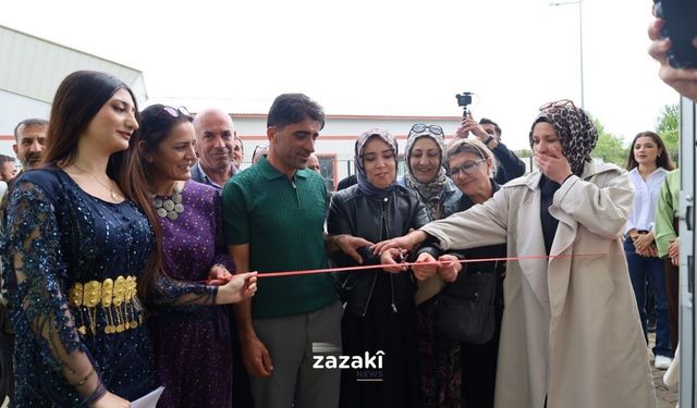 Çewlîg de Komela MAZÊRî abîya: Ma bi ziwanê xo azad ê
