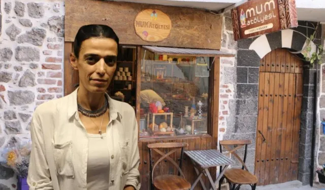 Nê mûmê ke hetê cinîyêk ra virazîyenê Dîbîyê favorî