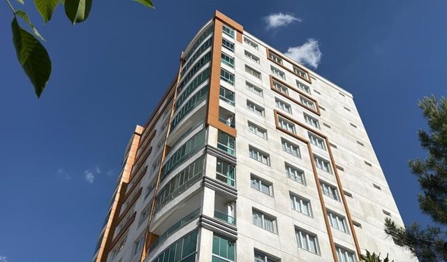 Amed de gedeyo 13 serre ke balkone ra kewt waro, merd