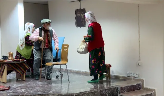 Koma Tîyatroyî “Areyê Kay” 15 serrîyo ke Zazakî rê xizmet kena