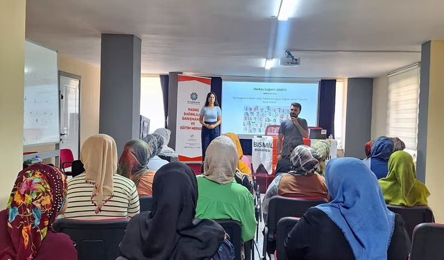 Amed de perwerdeyê têkoşînê vera girêdayîşî ame dayene