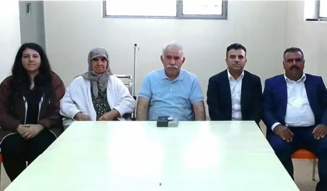 Omer Ocalanî fotografêko newe yê Abdullah Ocalanî pare kerd