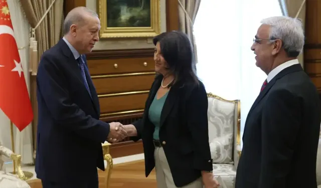 Erdoğan û heyetê Îmralî yê DEM Partî pêvînayîş kerd