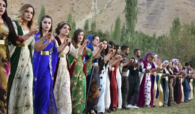 Amed de Festîvala Govende dest pê kena