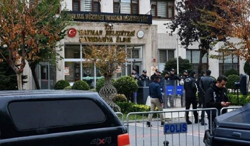 53 Baroyan ra beyanat: Bingehê qanûnî yê tayînkerdişê qeyûman çin o