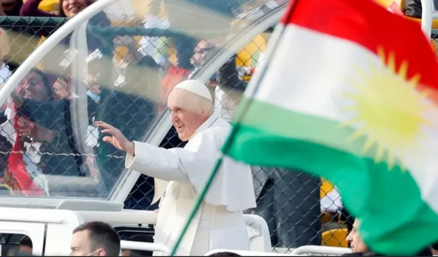 Papa Francis, serekê dewleta Vatîkanî merdo