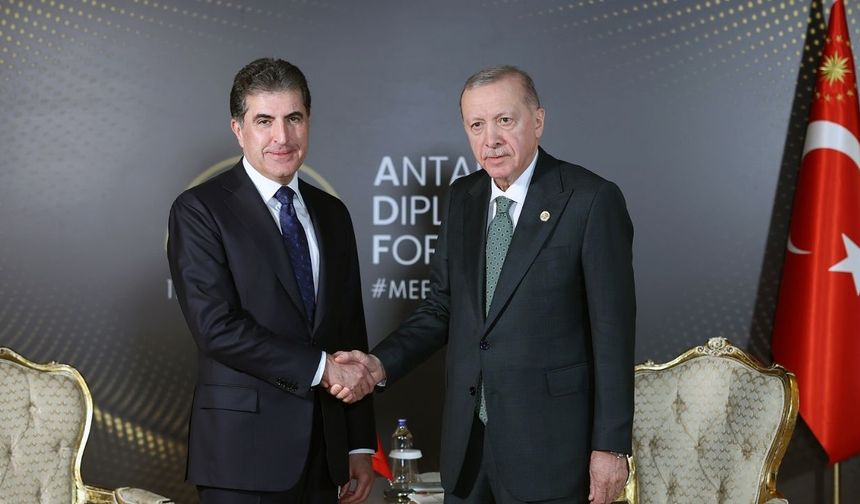 Nêçîrvan Barzanî û Recep Tayyîp Erdogan pêvînayîş kerd