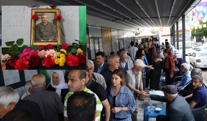 Semedê Sırrı Süreyya Önderî Amed de cayê tazîye ronîyayo