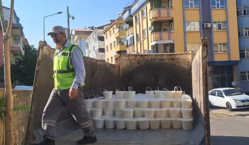 Çewlîg de mast û penîro bêetîket tepişîya, pêrodayîş vejîya