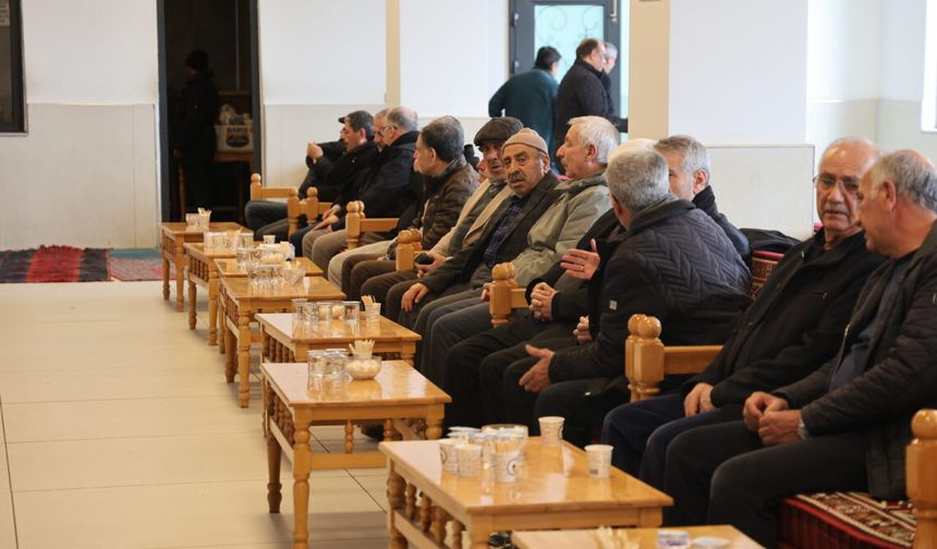 Semedê Mehmed Emîn Bozarslanî Amed de tezîye amey ronayîş