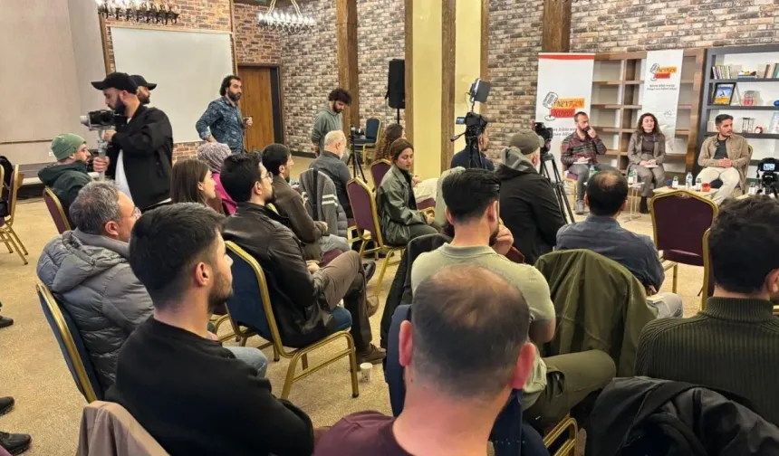 VÎDEO- Qiseykerdişê ke Furumê Zazakî yê Ciwanan de ameyî kerdiş