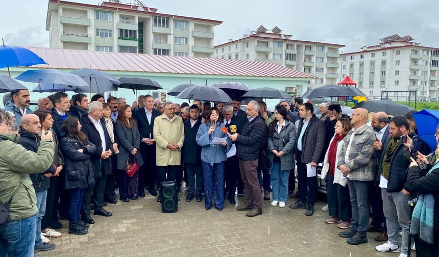 Demirtaş û Mızraklı: Kewtişê ma yê zindanî senî polîtîk bi vejîyayîşê ma zî do wina bo