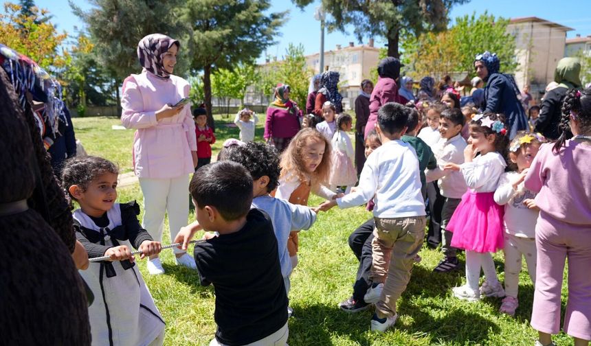 Zarokîstan de Şayîya Roja Mayan