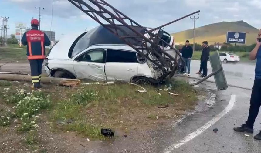 Rayîrê Xarpêt û Çewlîgî de wesayît da dîrega ceyranî ro: 4 birîndarî