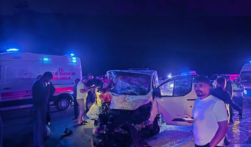 ÇOLÎG: Mînîbus da estorî ro: Kesêk merd