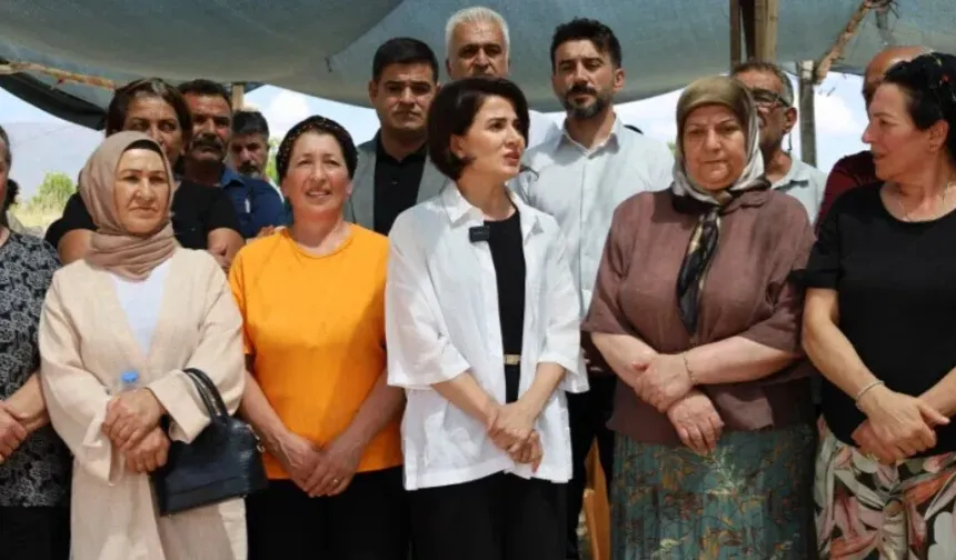 Gimgim de protestoyê vera JESî roja xo ya 83. de yo